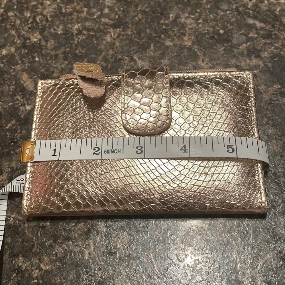 ⭐️SOLD⭐️100% Leather Women's Card Holder - Picture 5 of 5